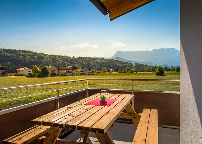Apartment Motzenhof - Stadtnaehe Salzburg - Modernes Bauernhoferlebnis Inklusive